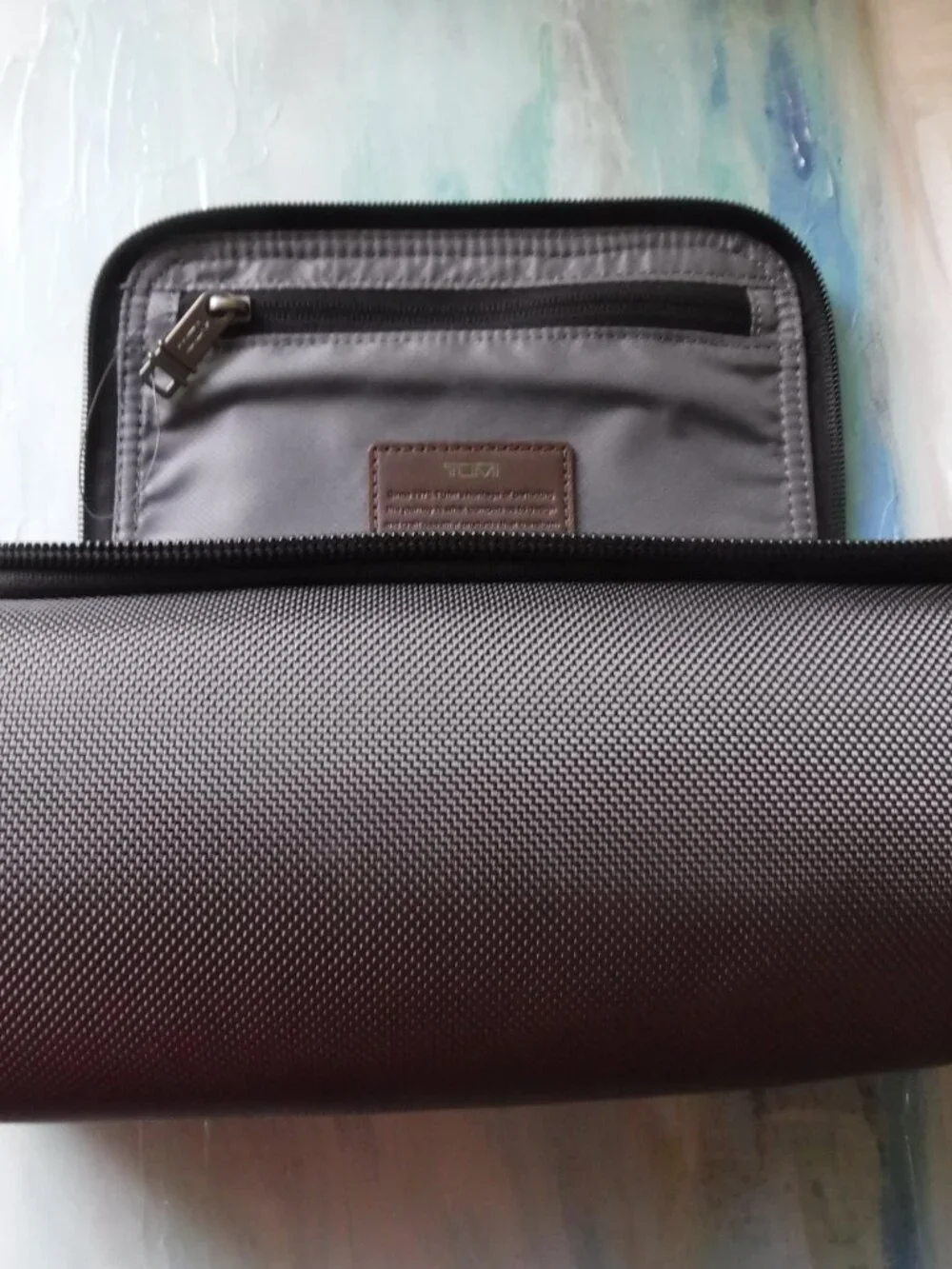 TUMI Medium Travel Kit  Castle Rock /Brown NWT